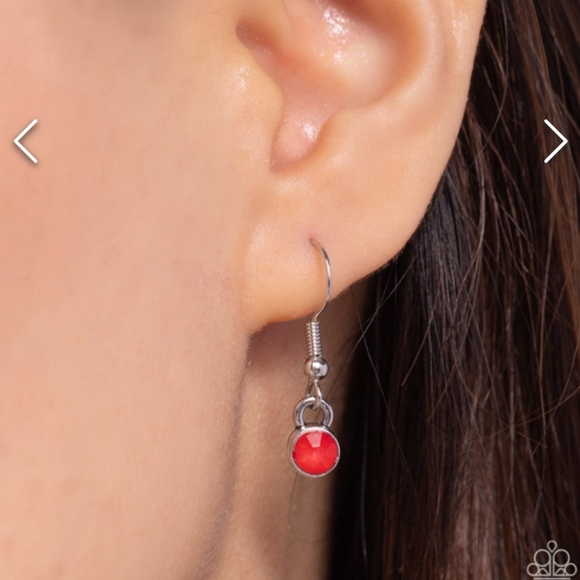 Solar Stunner Red Necklace Longer - Picture 3 of 3